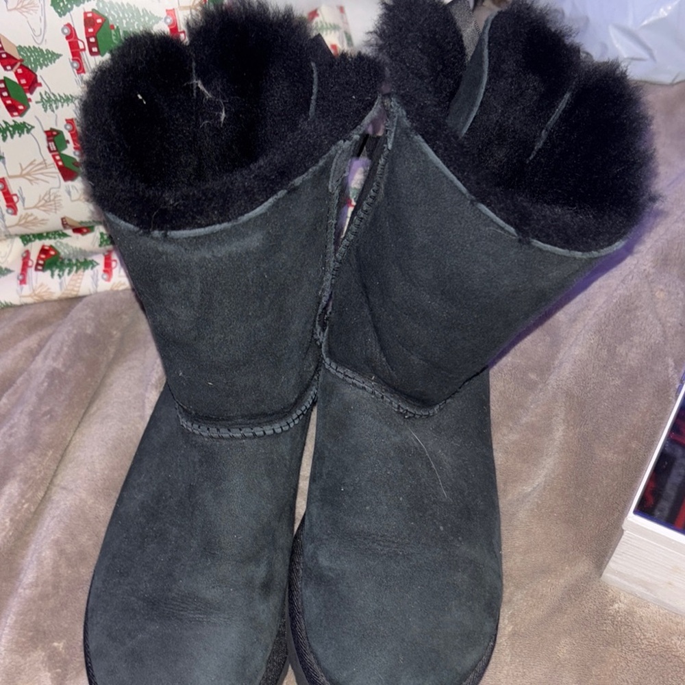Cozy Black Winter Boots